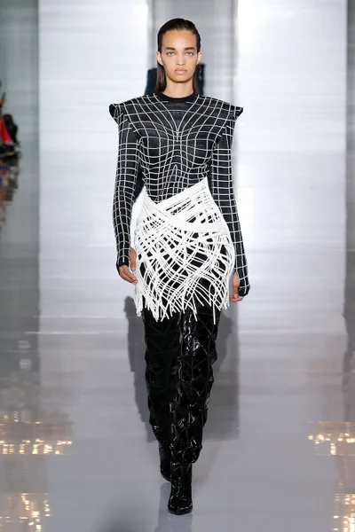 Look 69